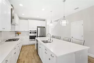 4745 Antrim Dr, Sarasota, FL 34240 - Photo 9