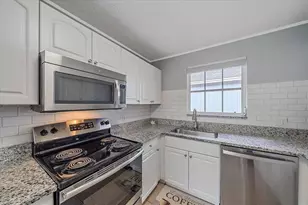 772 Locklear Ave, Sarasota, FL 34237 - Photo 27