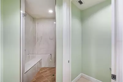 1300 Benjamin Franklin Drive #305, Sarasota, FL 34236 - Photo 31