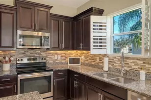 1318 Westover Ave, Parrish, FL 34219 - Photo 9