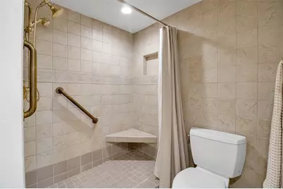 1485 Gulf Of Mexico Drive #303, Longboat Key, FL 34228 - Photo 19