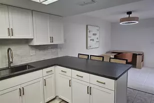 4408 La Jolla Dr, Bradenton, FL 34210 - Photo 11