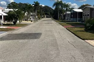 808 53rd Ave E, Bradenton, FL 34203 - Photo 3