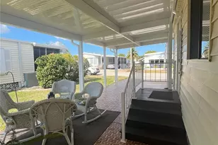 808 53rd Ave E, Bradenton, FL 34203 - Photo 9