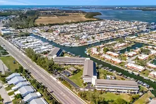 9604 Cortez Rd W, Bradenton, FL 34210 - Photo 55