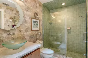 8142 Misty Oaks Blvd, Sarasota, FL 34243 - Photo 23