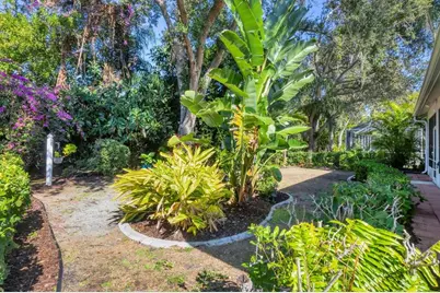 4511 Del Sol Boulevard S, Sarasota, FL 34243 - Photo 33