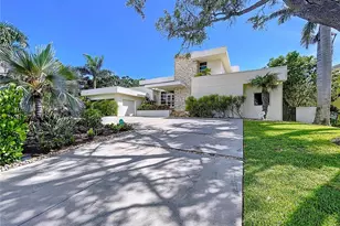 1347 Harbor Dr, Sarasota, FL 34239 - Photo 85