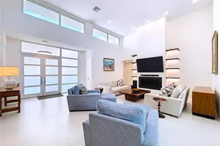 1347 Harbor Dr, Sarasota, FL 34239 - Photo 13