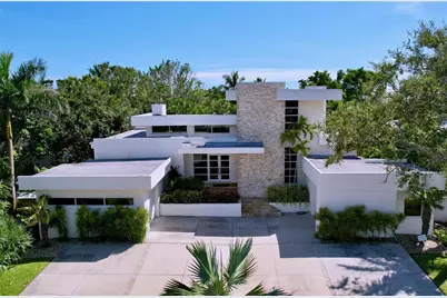 1347 Harbor Drive, Sarasota, FL 34239 - Photo 1