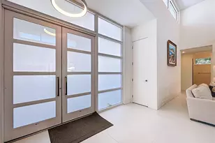 1347 Harbor Dr, Sarasota, FL 34239 - Photo 7