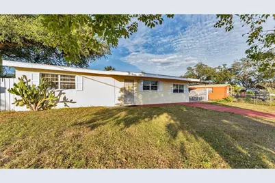 7808 Parish Place, Tampa, FL 33619 - Photo 3