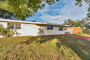 7808 Parish Pl, Tampa, FL 33619 - Photo 3