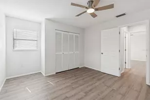 4423 Meadow Creek Cir, Sarasota, FL 34233 - Photo 29