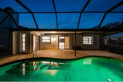 4423 Meadow Creek Circle, Sarasota, FL 34233 - Photo 3