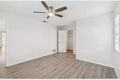 4423 Meadow Creek Circle, Sarasota, FL 34233 - Photo 41