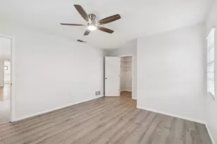 4423 Meadow Creek Cir, Sarasota, FL 34233 - Photo 41