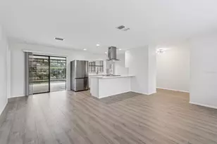 4423 Meadow Creek Cir, Sarasota, FL 34233 - Photo 19