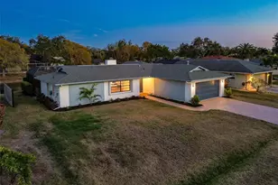 4423 Meadow Creek Cir, Sarasota, FL 34233 - Photo 47