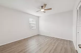 4423 Meadow Creek Cir, Sarasota, FL 34233 - Photo 35