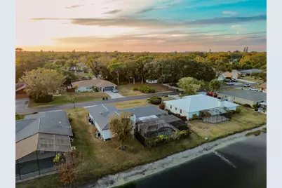 4423 Meadow Creek Circle, Sarasota, FL 34233 - Photo 53