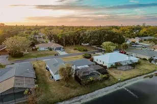 4423 Meadow Creek Cir, Sarasota, FL 34233 - Photo 53