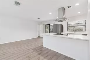 4423 Meadow Creek Cir, Sarasota, FL 34233 - Photo 15