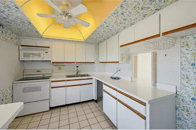 4401 Gulf Of Mexico Drive #601, Longboat Key, FL 34228 - Photo 21