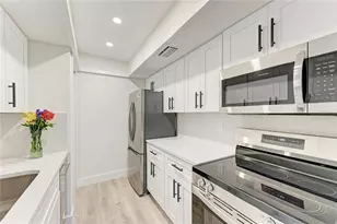 800 S Boulevard of the Presidents, Sarasota, FL 34236 - Photo 7