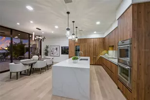 635 Mourning Dove Dr, Sarasota, FL 34236 - Photo 7