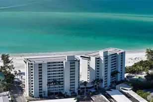 19 Whispering Sands Dr, Sarasota, FL 34242 - Photo 3