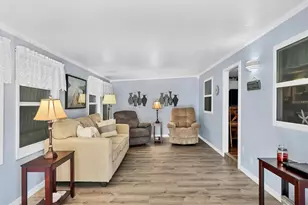 1210 41st Ave Dr E, Ellenton, FL 34222 - Photo 3