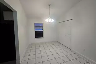 1052 Highland St, Sarasota, FL 34234 - Photo 3