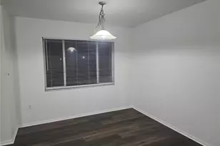 940 Osborne Dr, Sarasota, FL 34234 - Photo 5