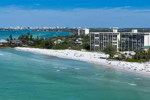 19 Whispering Sands Dr, Sarasota, FL 34242 - Photo 3