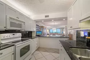 19 Whispering Sands Dr, Sarasota, FL 34242 - Photo 7