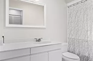 5775 Timberlake Dr, Sarasota, FL 34243 - Photo 21