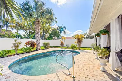 5775 Timber Lake Drive, Sarasota, FL 34243 - Photo 3