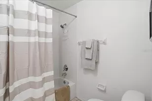 4240 Central Sarasota Pkwy, Sarasota, FL 34238 - Photo 25