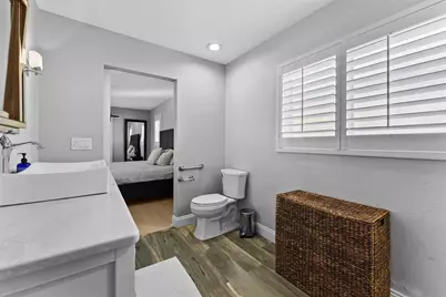 1740 S Orange Avenue, Sarasota, FL 34239 - Photo 33