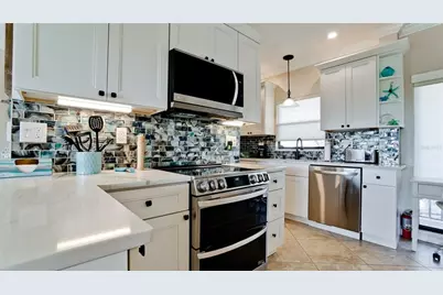 6005 Gulf Drive #219, Holmes Beach, FL 34217 - Photo 15