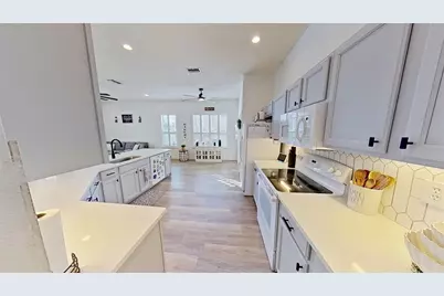 4307 Manfield Drive, Venice, FL 34293 - Photo 9