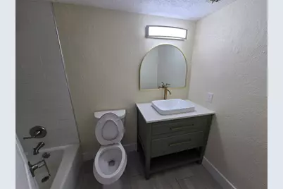 2718 Orchid Oaks Drive #C202, Sarasota, FL 34239 - Photo 15