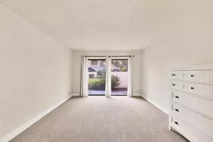 2421 Crispin Ct, Sarasota, FL 34235 - Photo 21