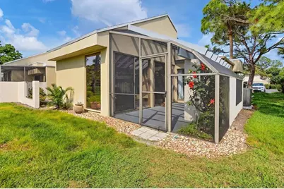 2421 Crispin Court #E3, Sarasota, FL 34235 - Photo 31