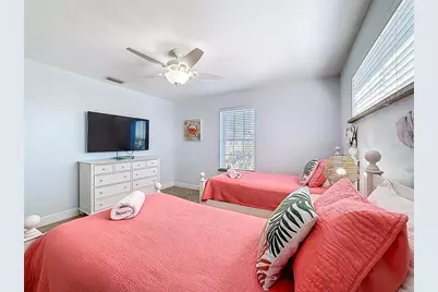 4805 2nd Avenue, Holmes Beach, FL 34217 - Photo 45