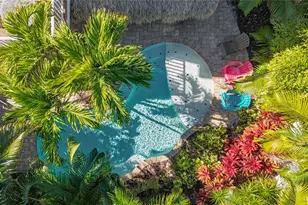 4805 2nd Ave, Holmes Beach, FL 34217 - Photo 3