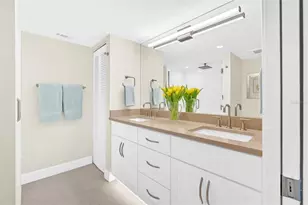 9226 Midnight Pass Rd, Sarasota, FL 34242 - Photo 33