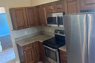 4514 Sanibel Way, Bradenton, FL 34203 - Photo 9