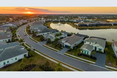 8134 Redonda Loop, Lakewood Ranch, FL 34202 - Photo 65